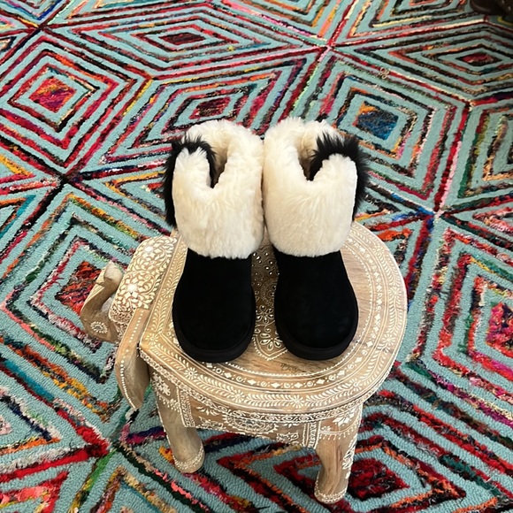 Ugg boots - Picture 6 of 6